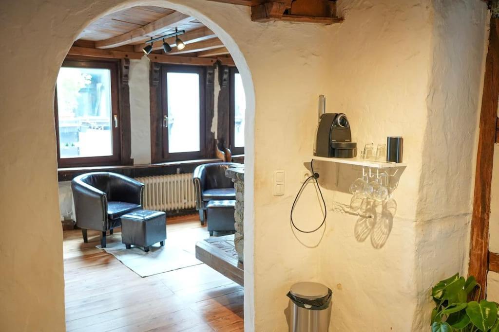 קובלנץ Charmante Fachwerk Wohnung Mit Terrasse In Der Altstadt מראה חיצוני תמונה